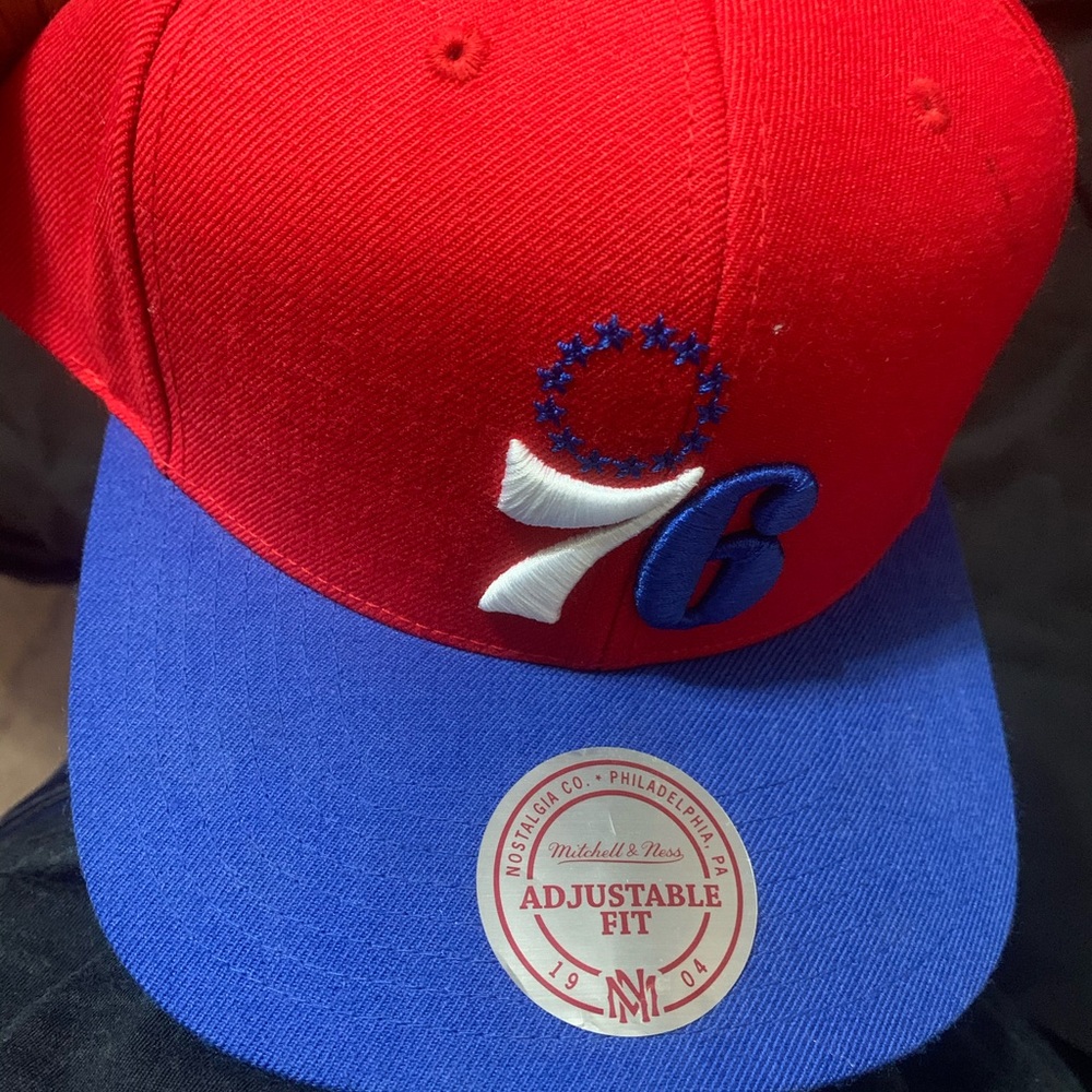 Snap backs and fitteds
